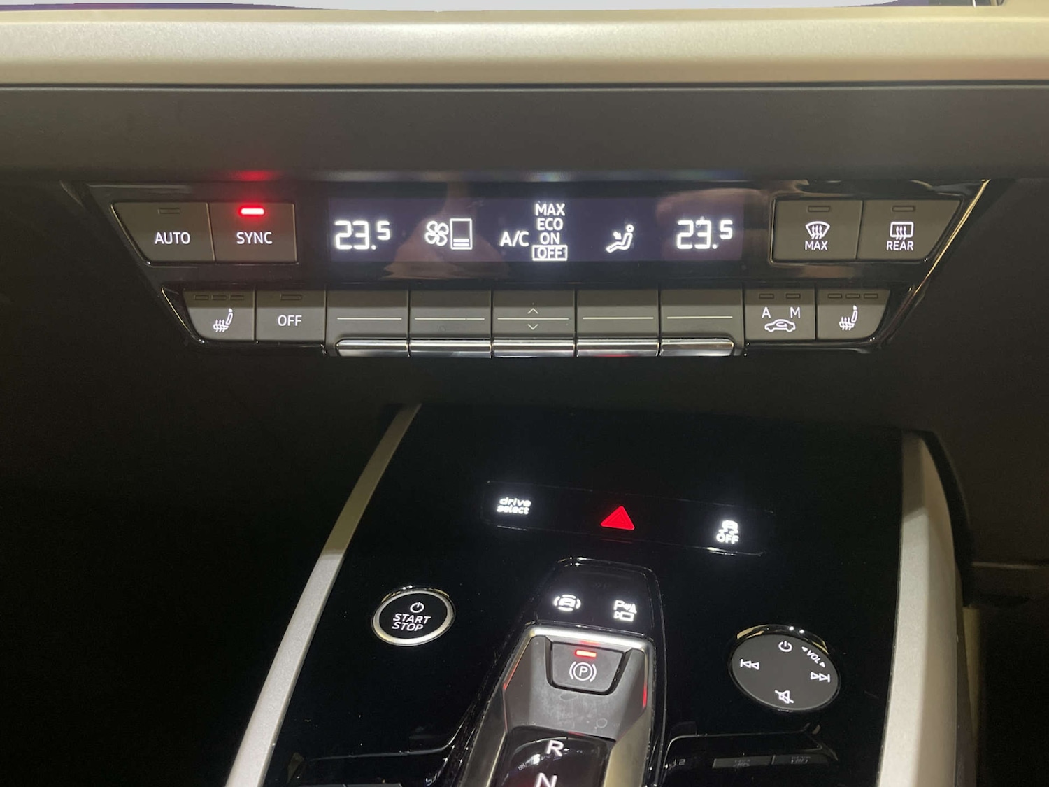 Used Audi Q4 e-tron 2022 for sale - 78201177: Photo 24