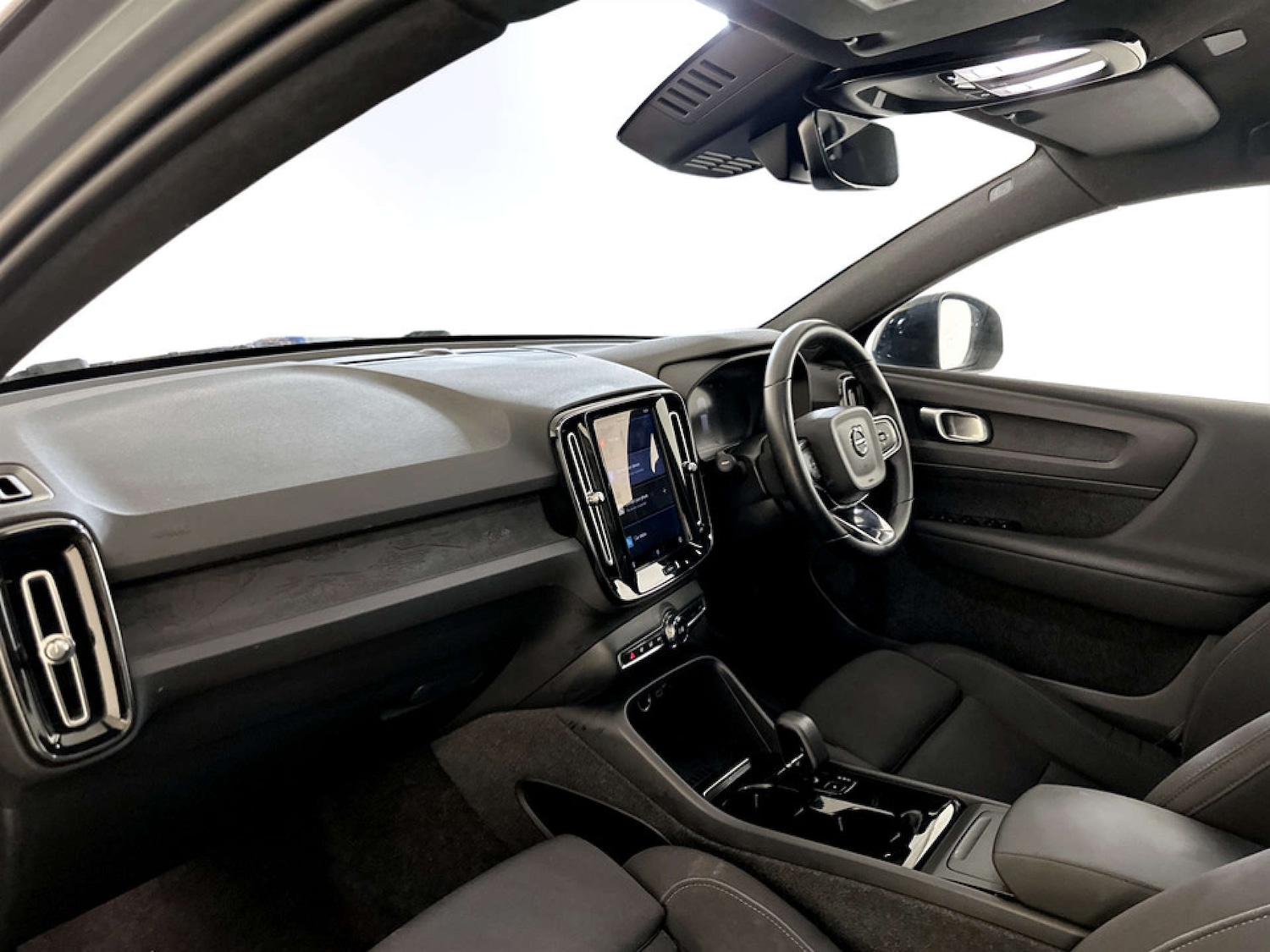 Used Volvo XC40 2023 for sale - 77745598: Photo 12