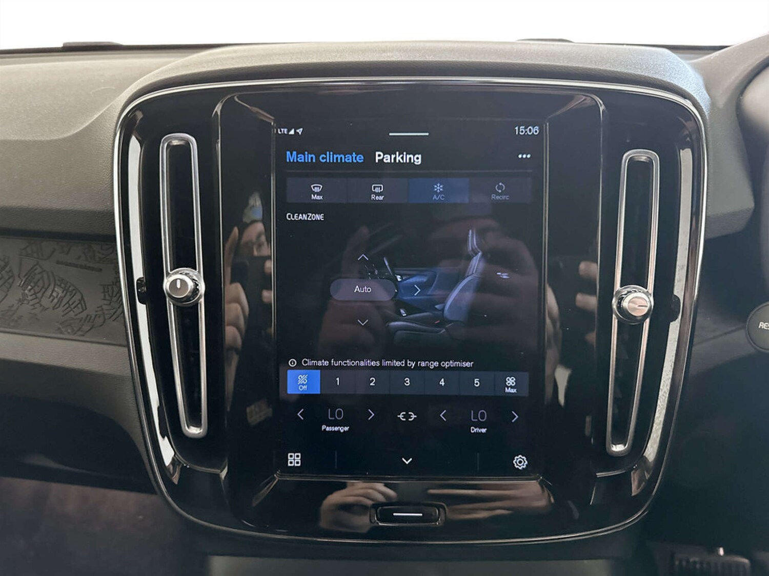 Used Volvo XC40 2023 for sale - 77745598: Photo 21