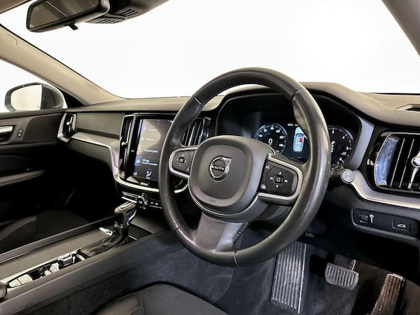 Used Volvo V60 2019 for sale - 76332460: Photo 15