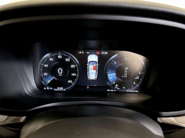 Used Volvo V60 2019 for sale - 76332460: Photo 18