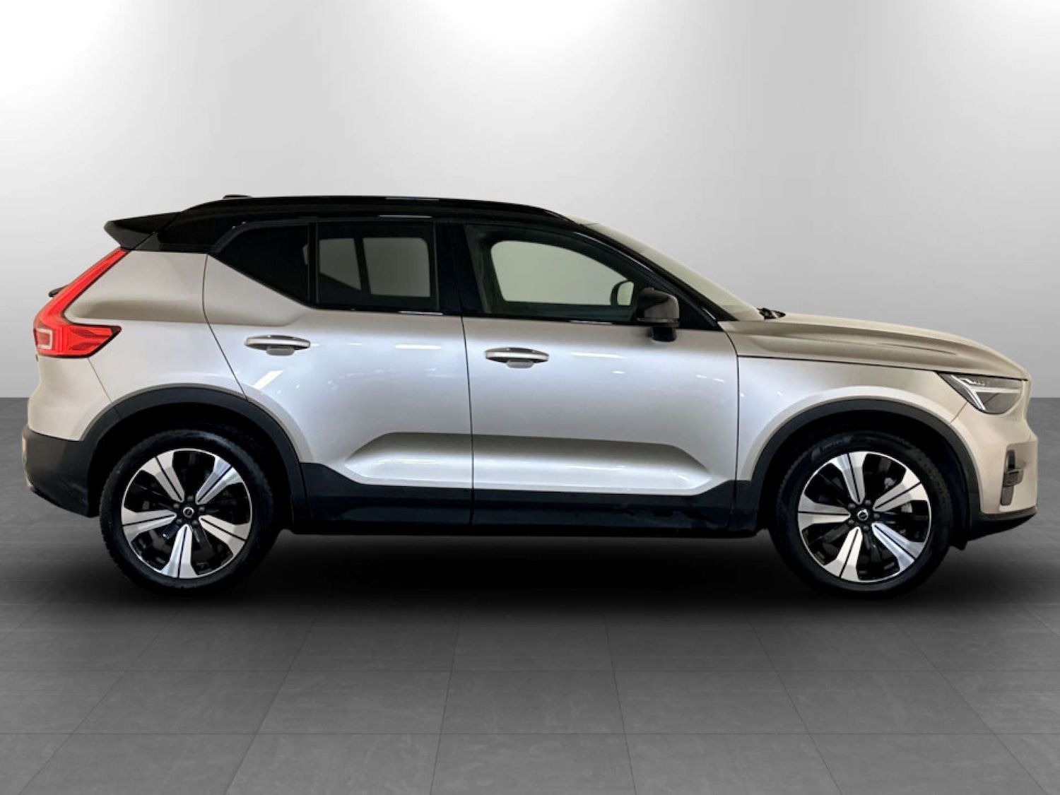 Used Volvo XC40 2022 for sale - 77409027: Photo 10