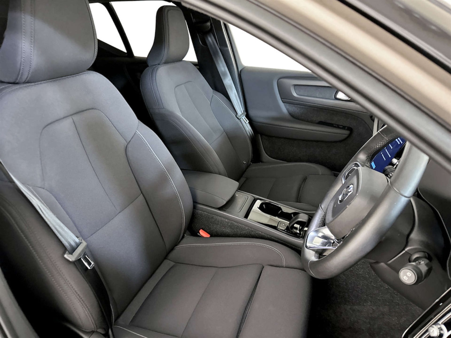 Used Volvo XC40 2022 for sale - 77409027: Photo 12