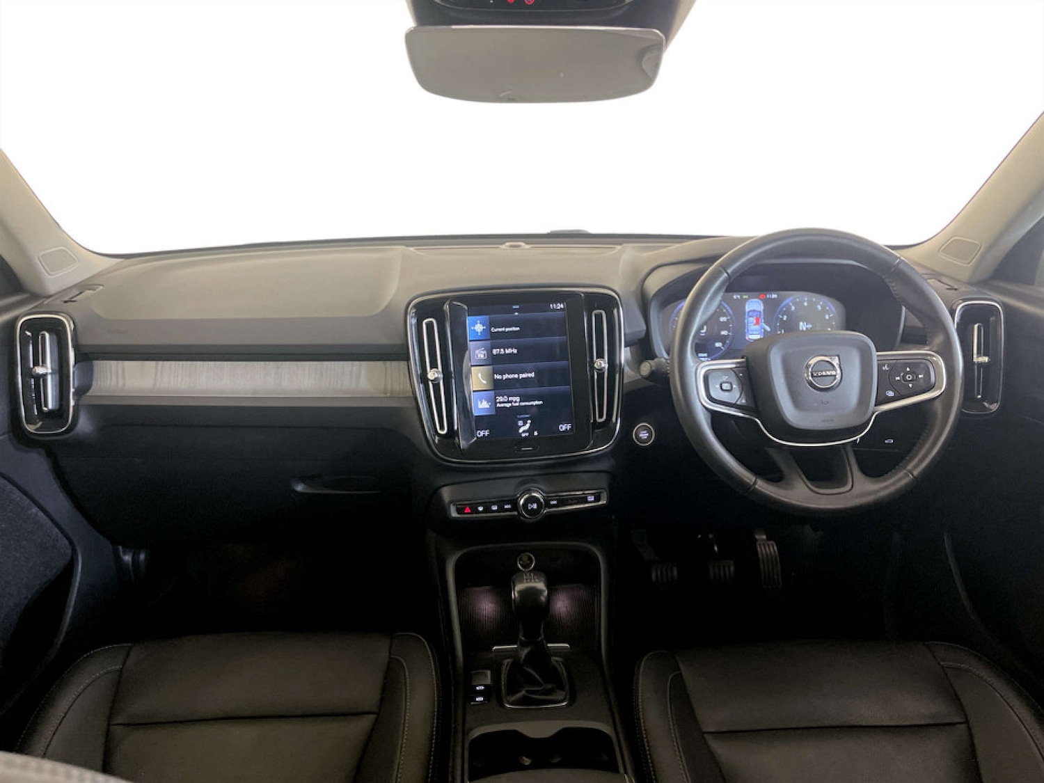 Used Volvo XC40 2021 for sale - 77185210: Photo 3