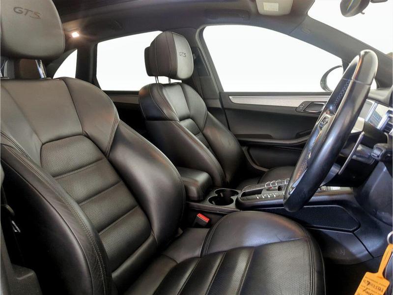 Used Porsche Macan 2017 for sale - 76710149: Photo 13