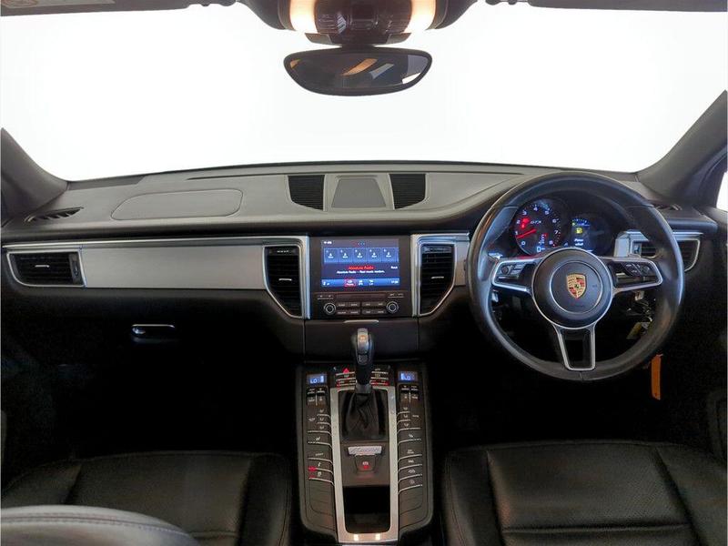 Used Porsche Macan 2017 for sale - 76710149: Photo 3