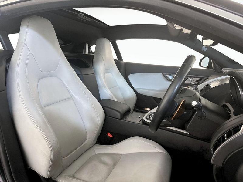 Used Jaguar F-Type 2016 for sale - 76710180: Photo 12