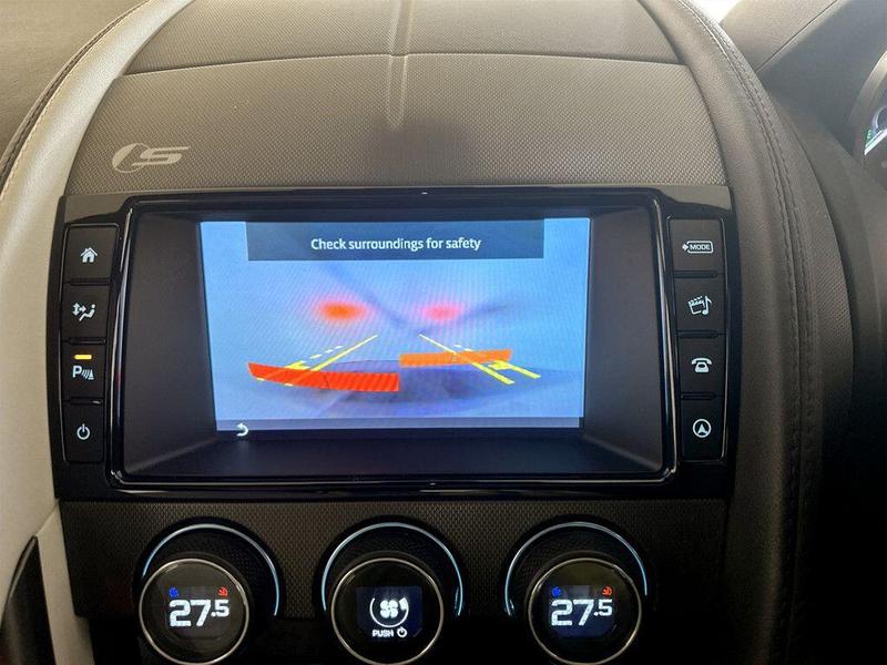 Used Jaguar F-Type 2016 for sale - 76710180: Photo 21