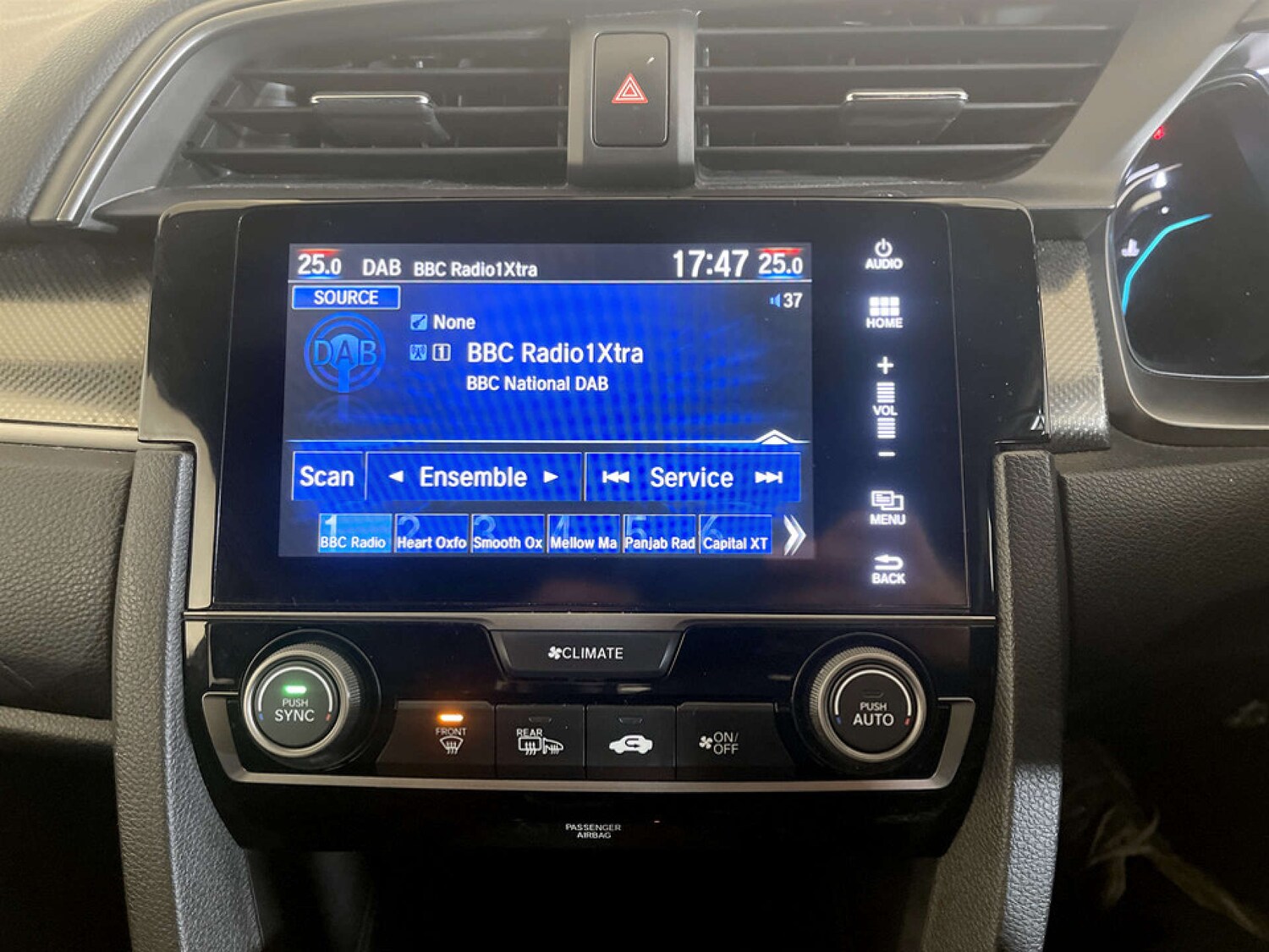 Used Honda Civic 2018 for sale - 77536225: Photo 21