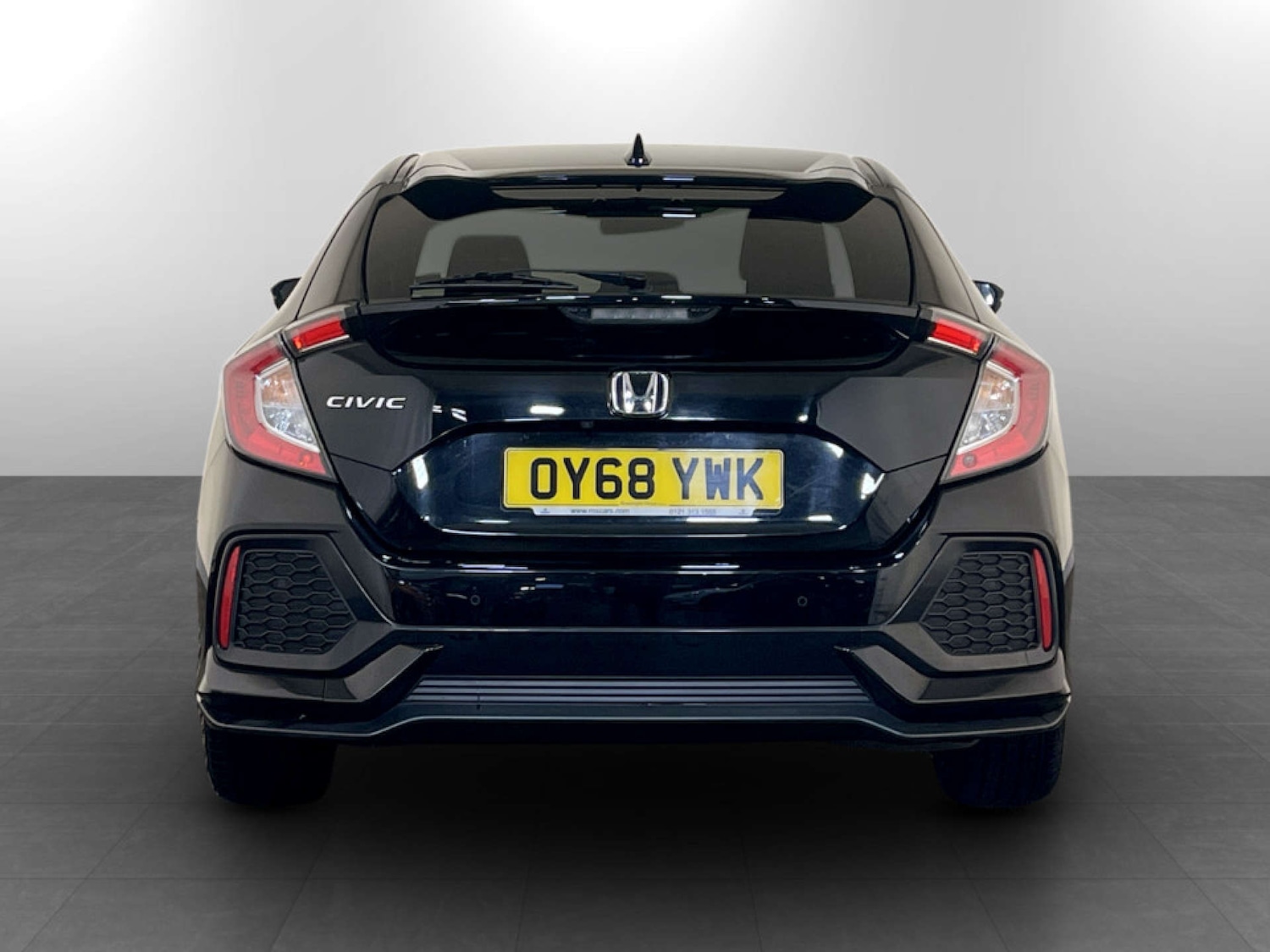 Used Honda Civic 2018 for sale - 77536225: Photo 9