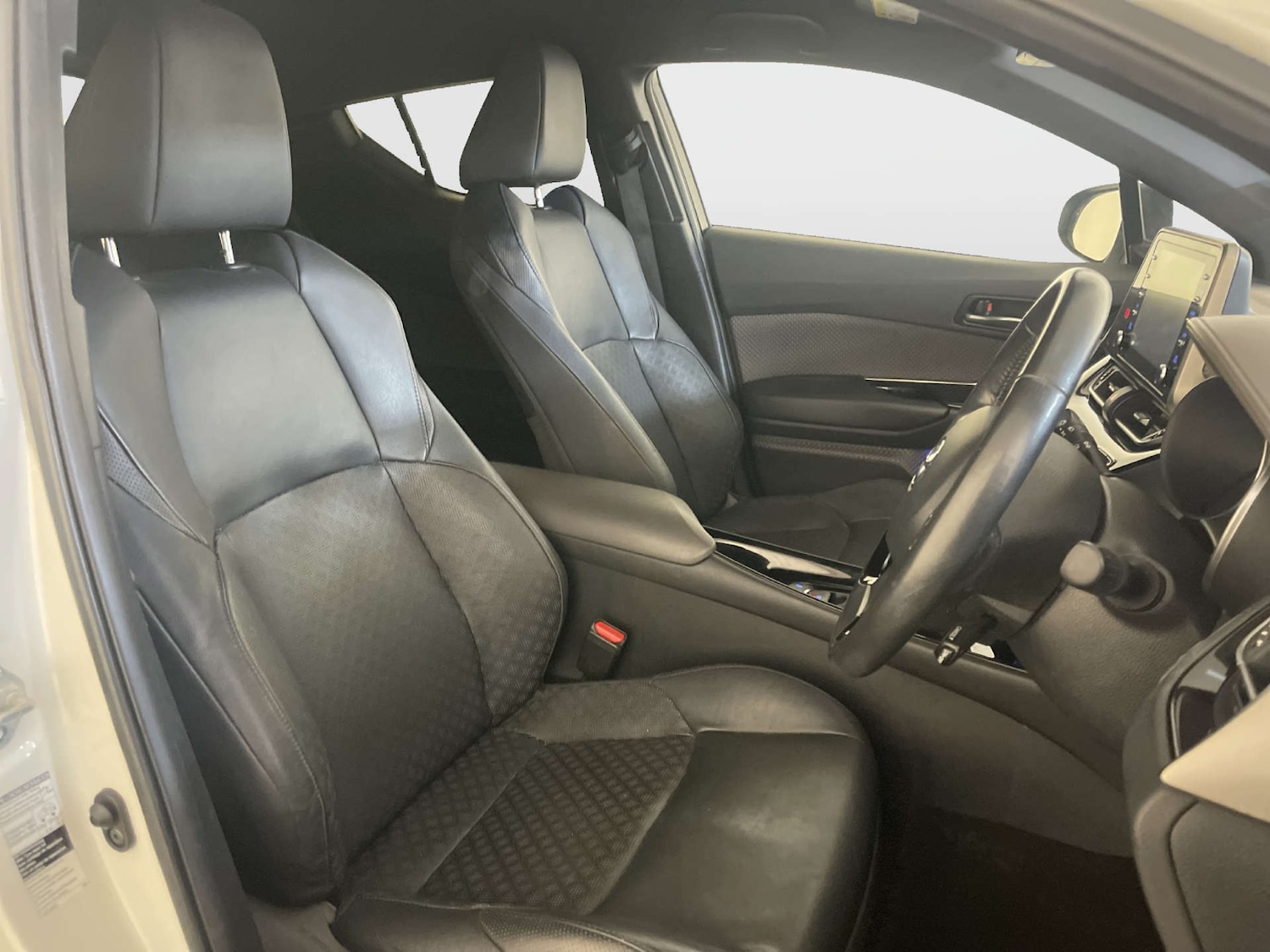 Used Toyota C-HR 2020 for sale - 77877275: Photo 13