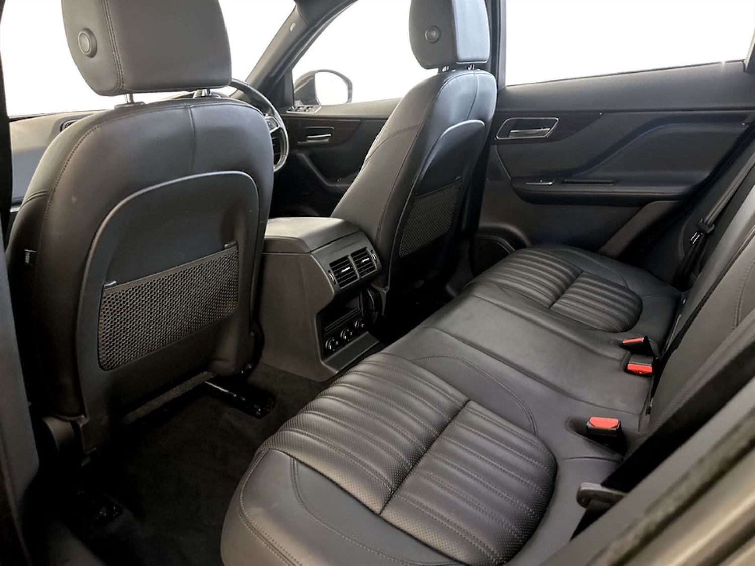 Used Jaguar F-Pace 2018 for sale - 77185072: Photo 14