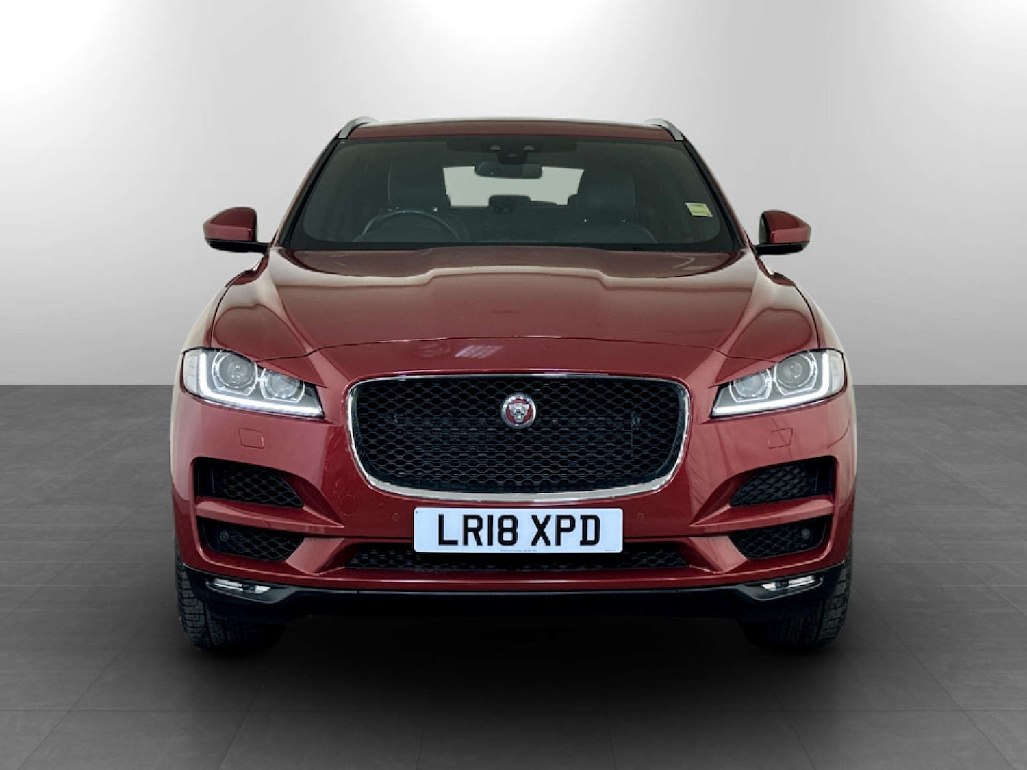 Used Jaguar F-Pace 2018 for sale - 77185072: Photo 5