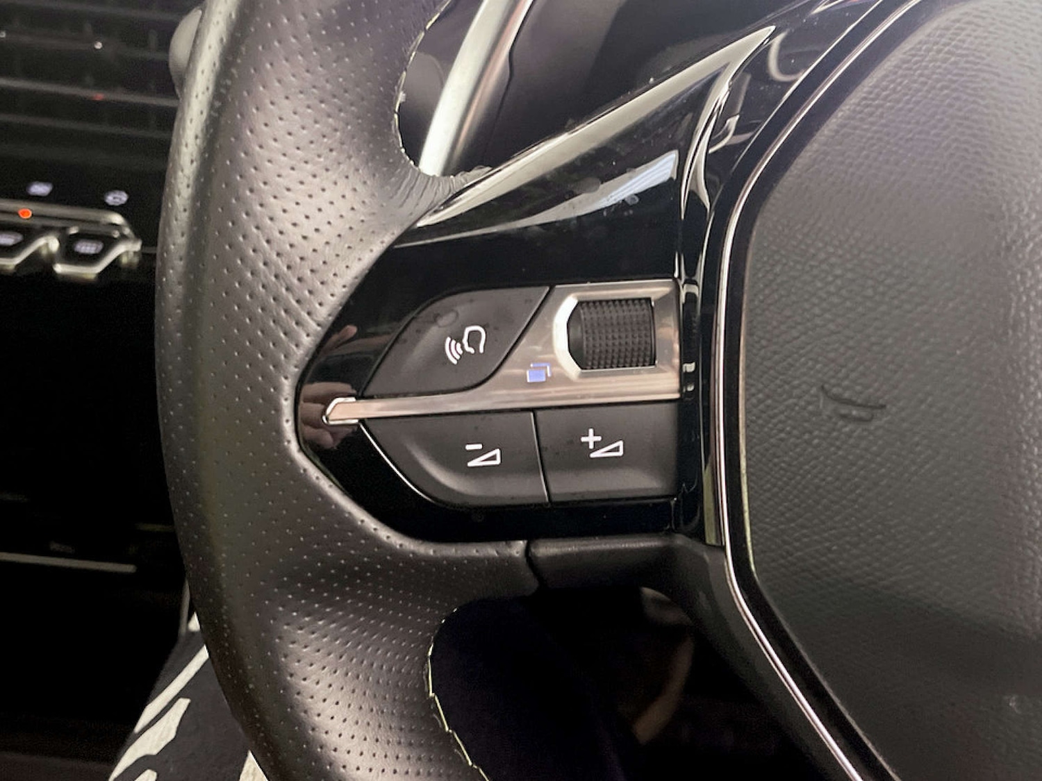 Used Peugeot 2008 2022 for sale - 77681186: Photo 16