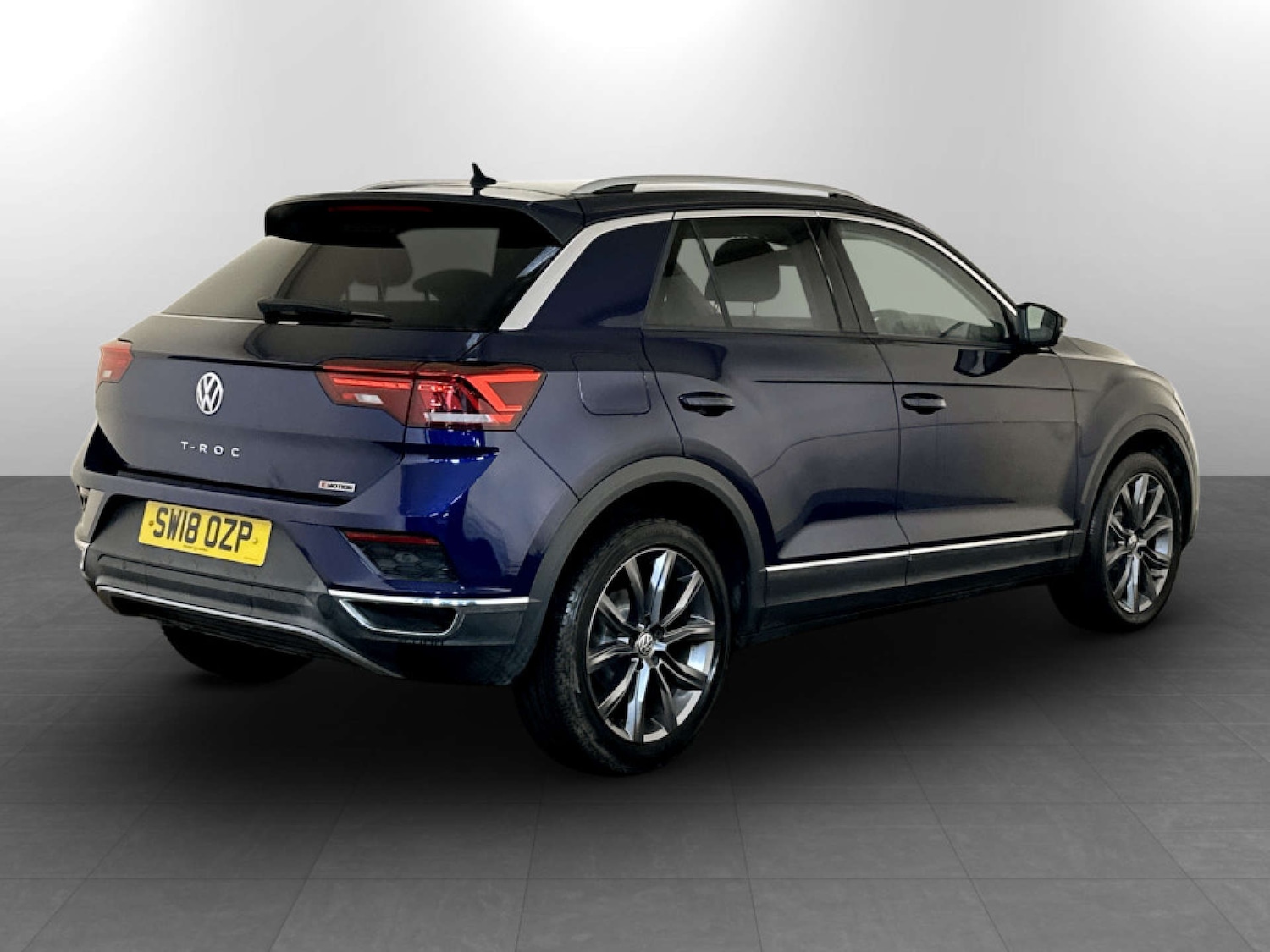 Used Volkswagen T-Roc 2018 for sale - 77408996: Photo 10