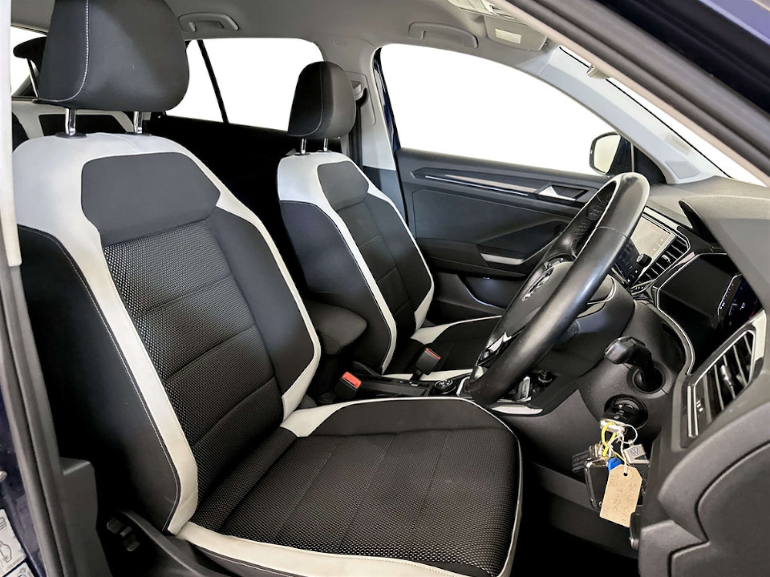 Used Volkswagen T-Roc 2018 for sale - 77408996: Photo 13