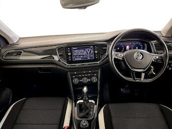 Used Volkswagen T-Roc 2018 for sale - 77408996: Photo