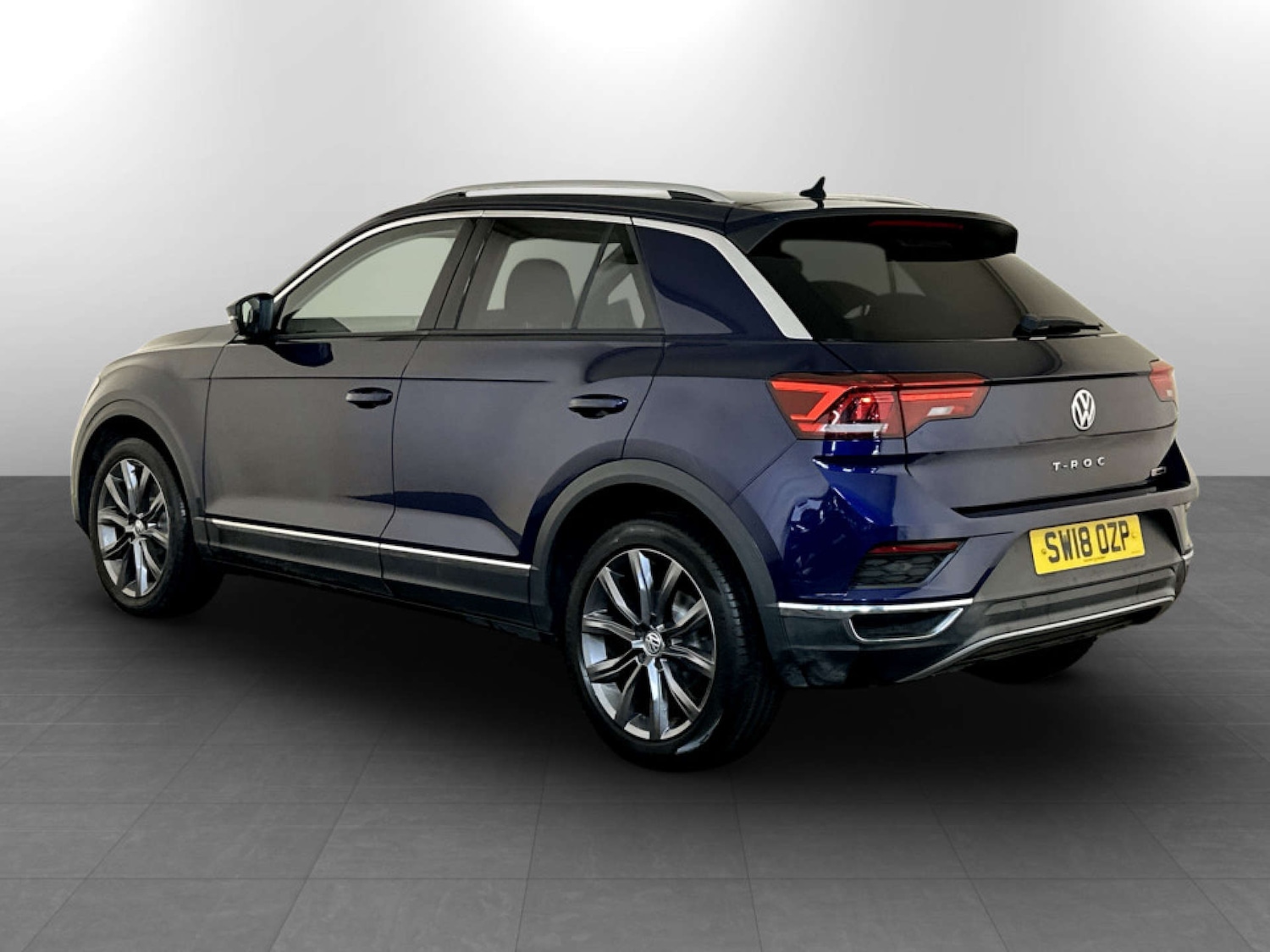 Used Volkswagen T-Roc 2018 for sale - 77408996: Photo 8