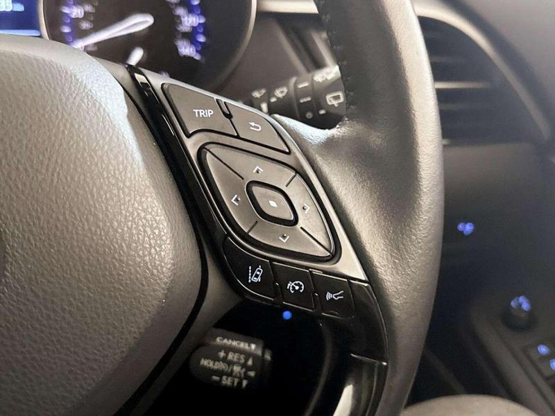 Used Toyota C-HR 2022 for sale - 76862439: Photo 19