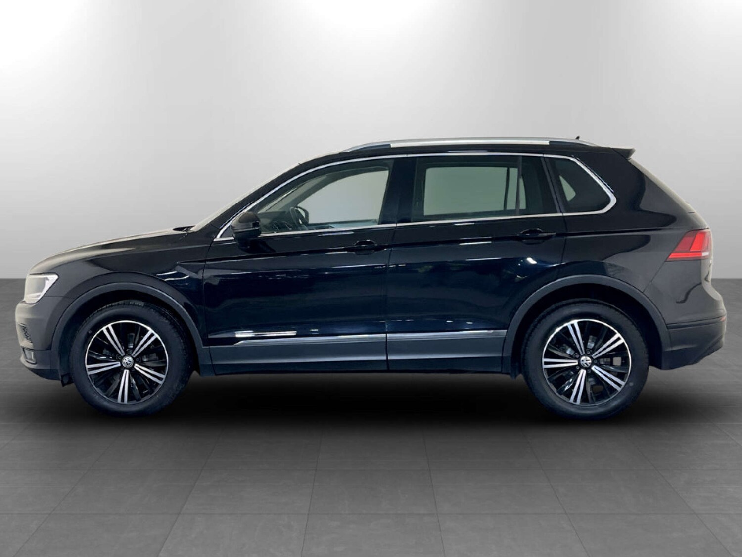 Used Volkswagen Tiguan 2018 for sale - 77184952: Photo 7