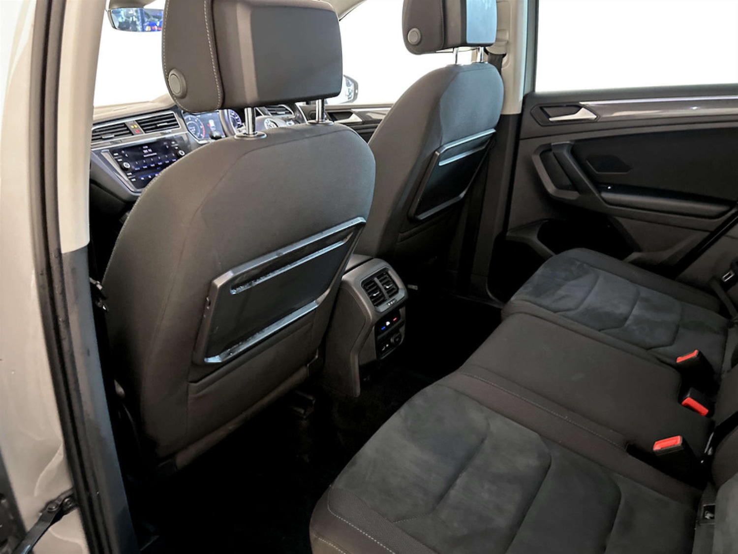 Used Volkswagen Tiguan 2018 for sale - 77184954: Photo 14