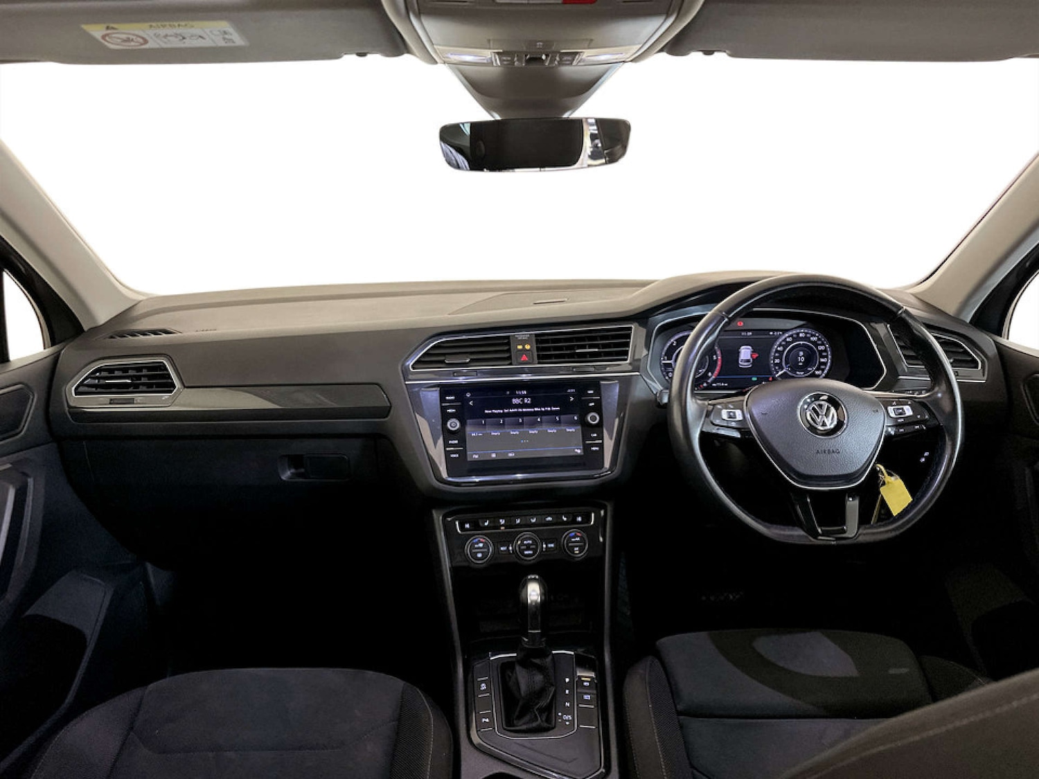 Used Volkswagen Tiguan 2018 for sale - 77184954: Photo 3