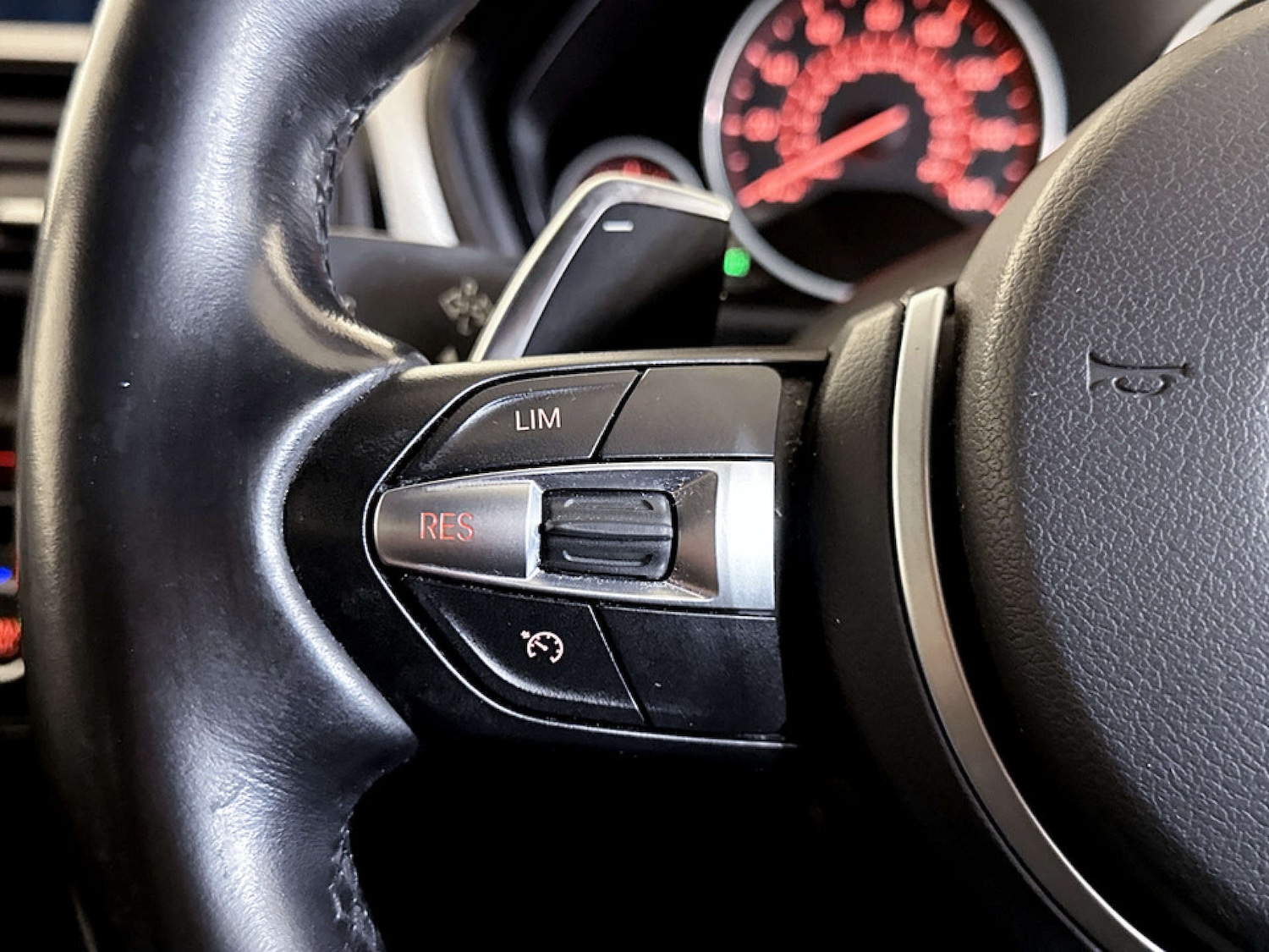 Used BMW 3 Series 2018 for sale - 77299437: Photo 17