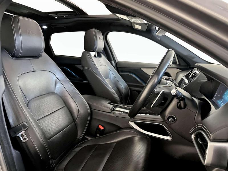 Used Jaguar F-Pace 2018 for sale - 76908640: Photo 13
