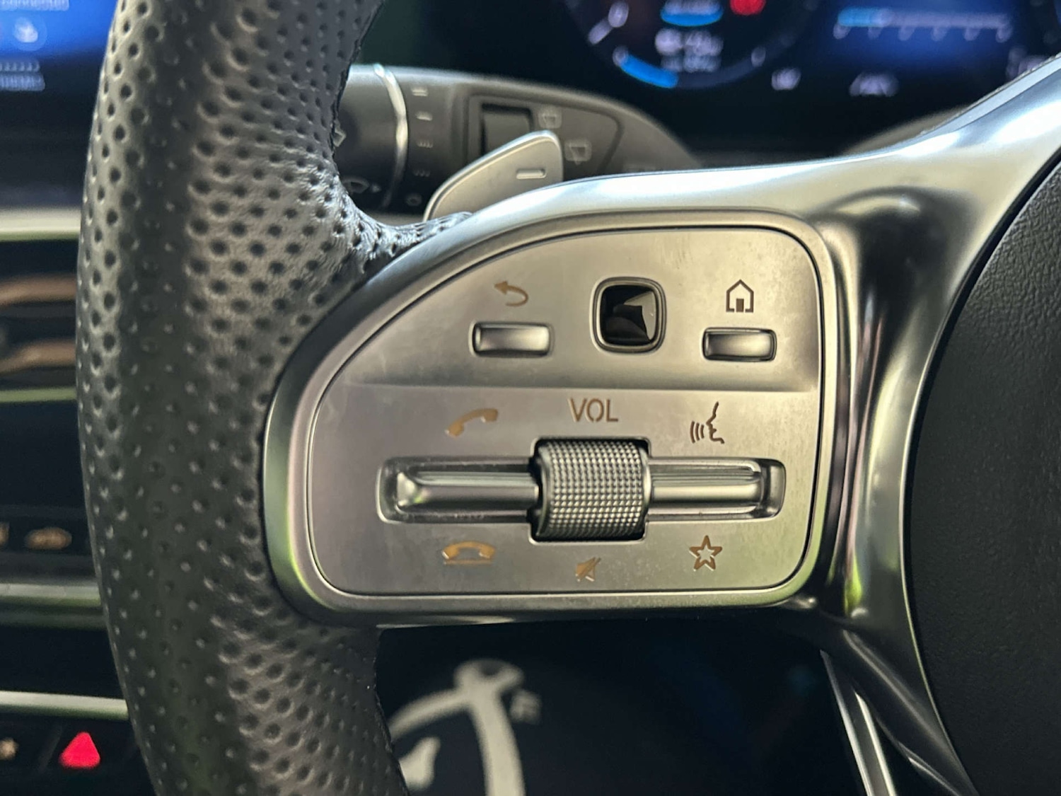 Used Mercedes-Benz EQC 2022 for sale - 77850719: Photo 17