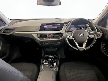 Used BMW 1 Series 2024 for sale - 75897943: Photo