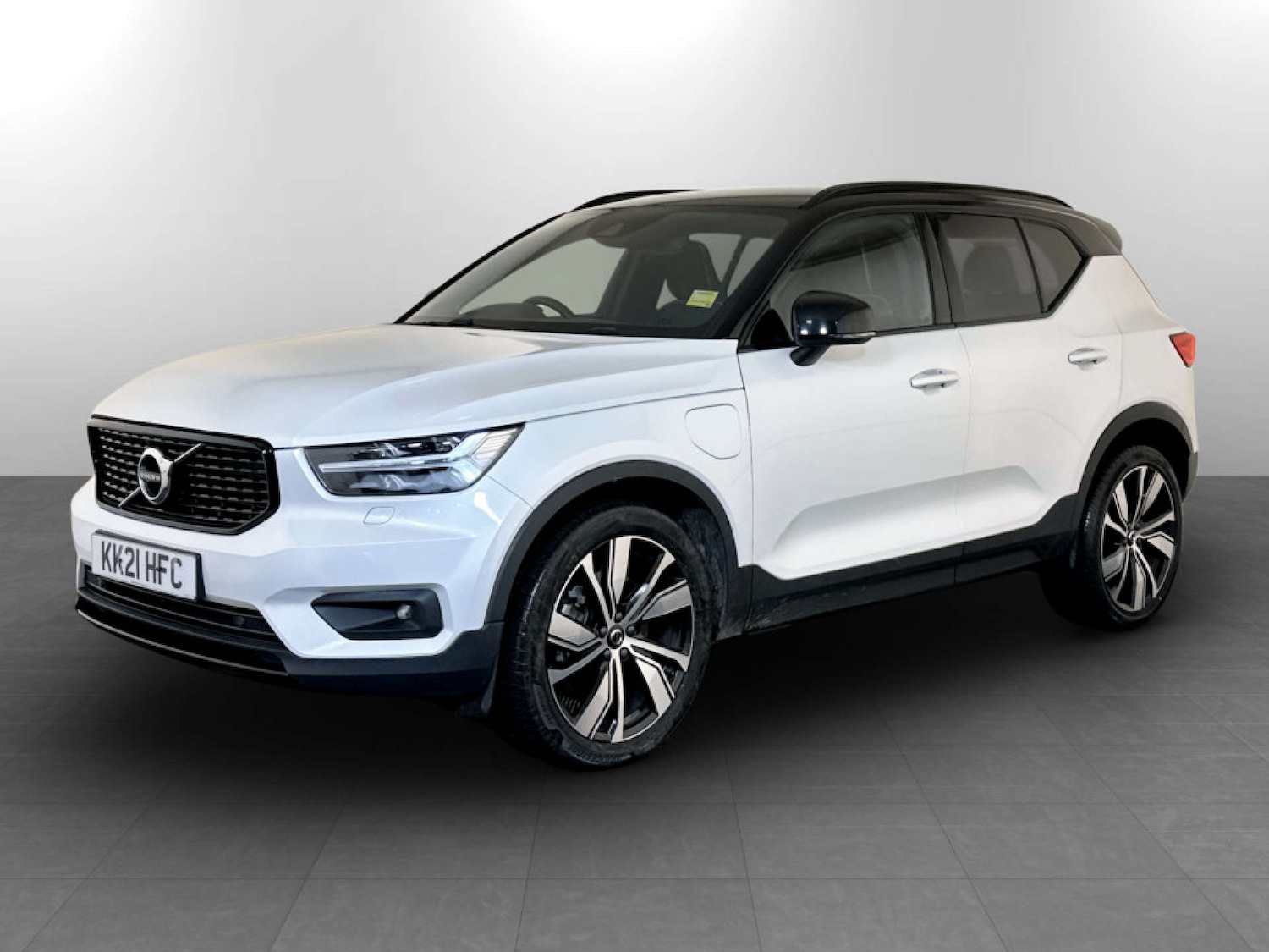 Used Volvo XC40 2021 for sale - 77195846: Photo 6