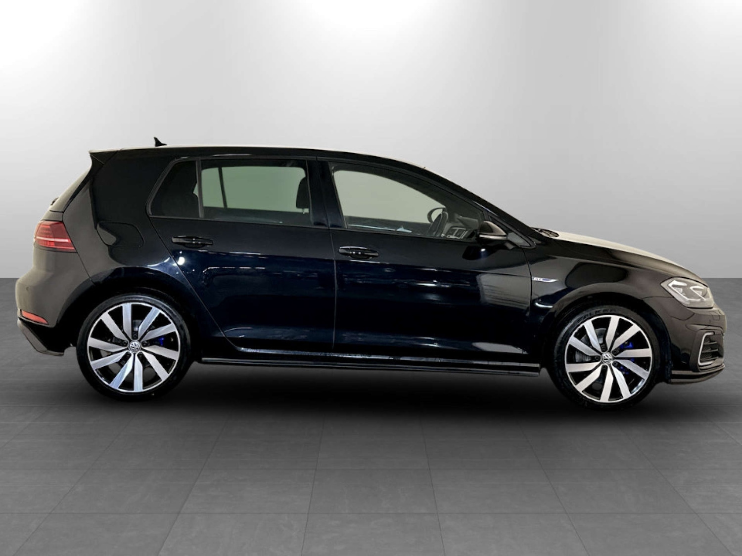 Used Volkswagen Golf 2020 for sale - 77233564: Photo 11