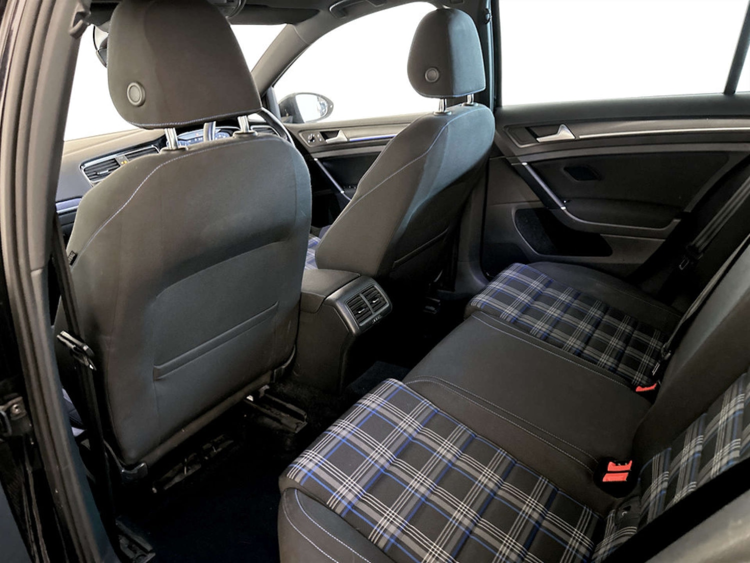 Used Volkswagen Golf 2020 for sale - 77233564: Photo 14