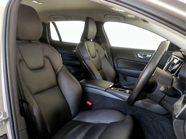 Used Volvo V60 2022 for sale - 75711739: Photo 13