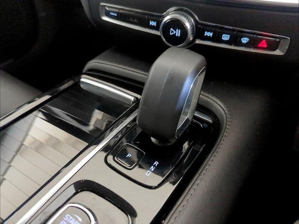 Used Volvo V60 2022 for sale - 75711739: Photo 25