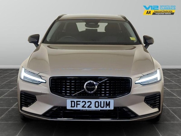 Used Volvo V60 2022 for sale - 75711739: Photo 5