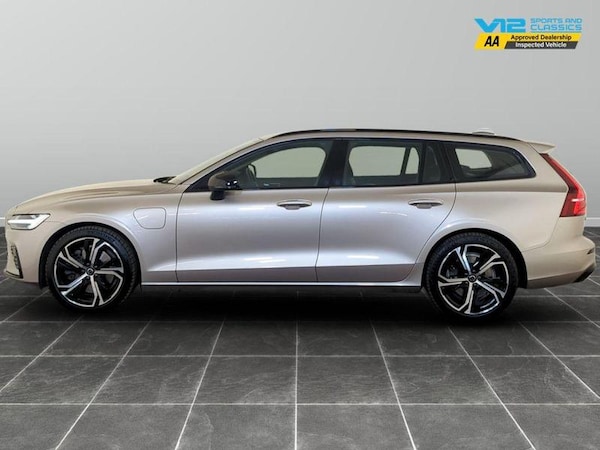 Used Volvo V60 2022 for sale - 75711739: Photo 7