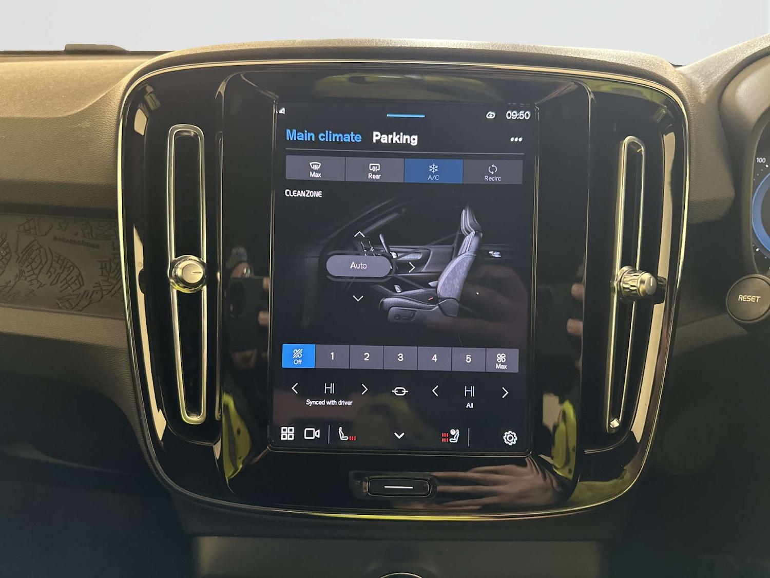 Used Volvo XC40 2022 for sale - 78000704: Photo 24