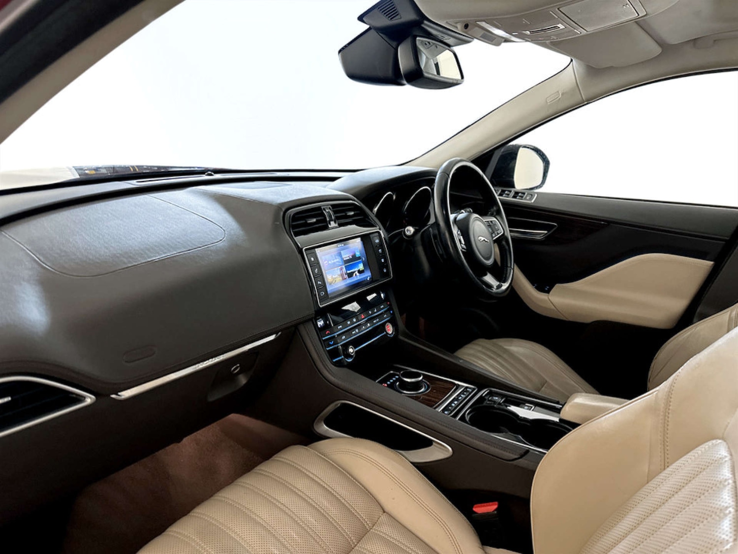 Used Jaguar F-Pace 2016 for sale - 77185139: Photo 12