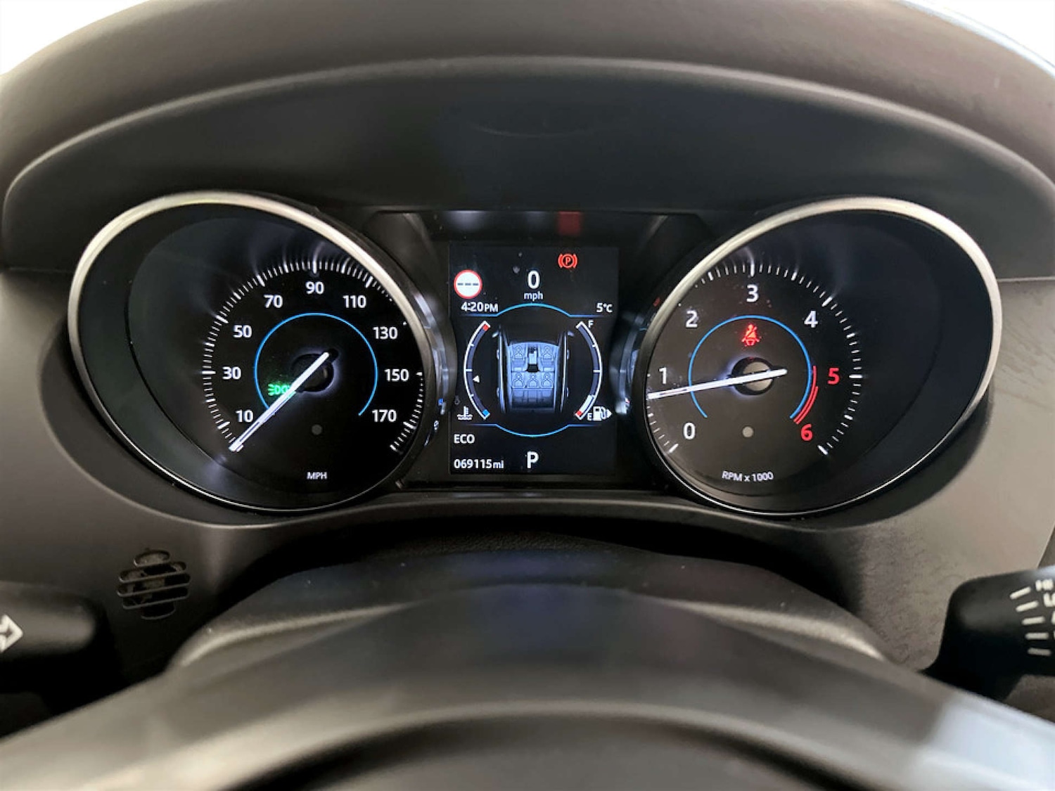 Used Jaguar F-Pace 2016 for sale - 77185139: Photo 17