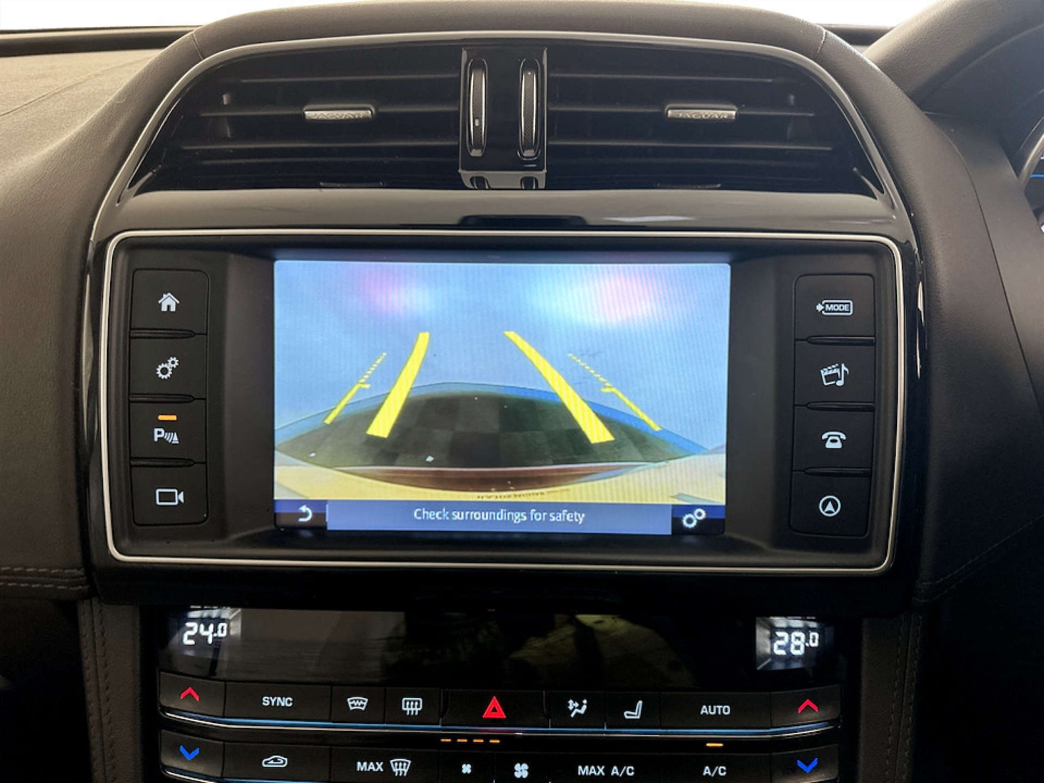 Used Jaguar F-Pace 2016 for sale - 77185139: Photo 19