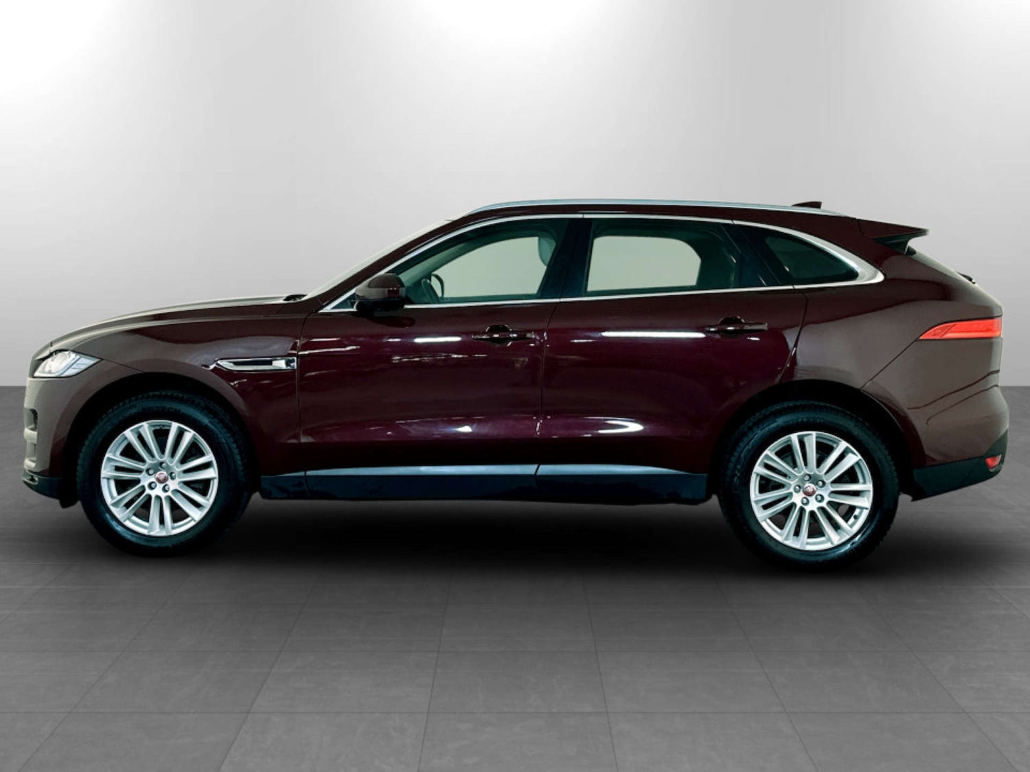 Used Jaguar F-Pace 2016 for sale - 77185139: Photo 7