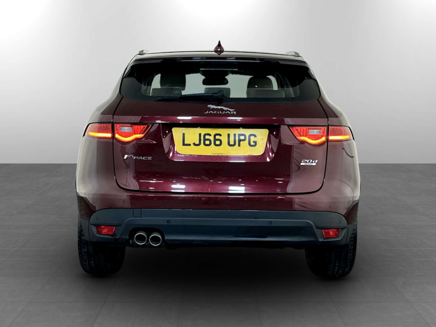 Used Jaguar F-Pace 2016 for sale - 77185139: Photo 9