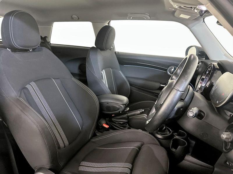 Used MINI Hatch 2021 for sale - 76352201: Photo 13