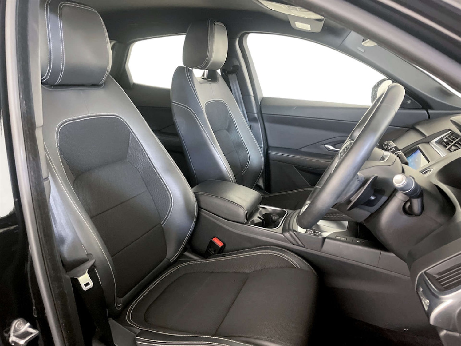 Used Jaguar E-Pace 2019 for sale - 77249226: Photo 13