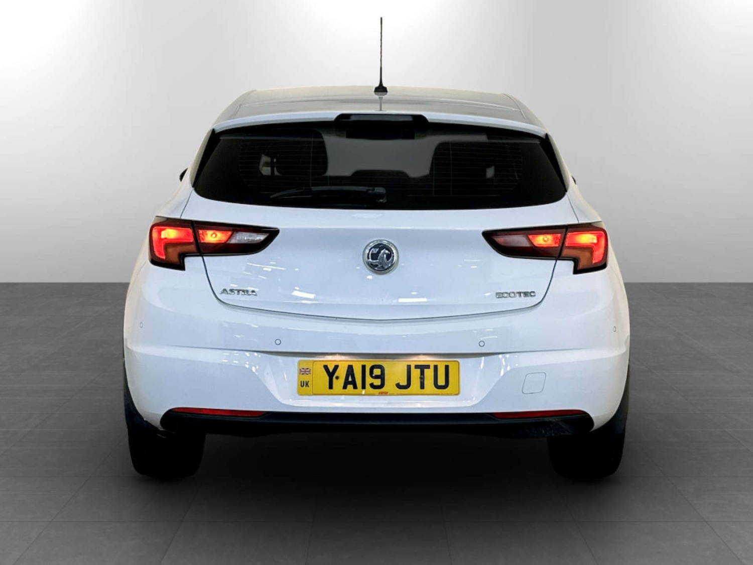 Used Vauxhall Astra 2019 for sale - 77299357: Photo 9