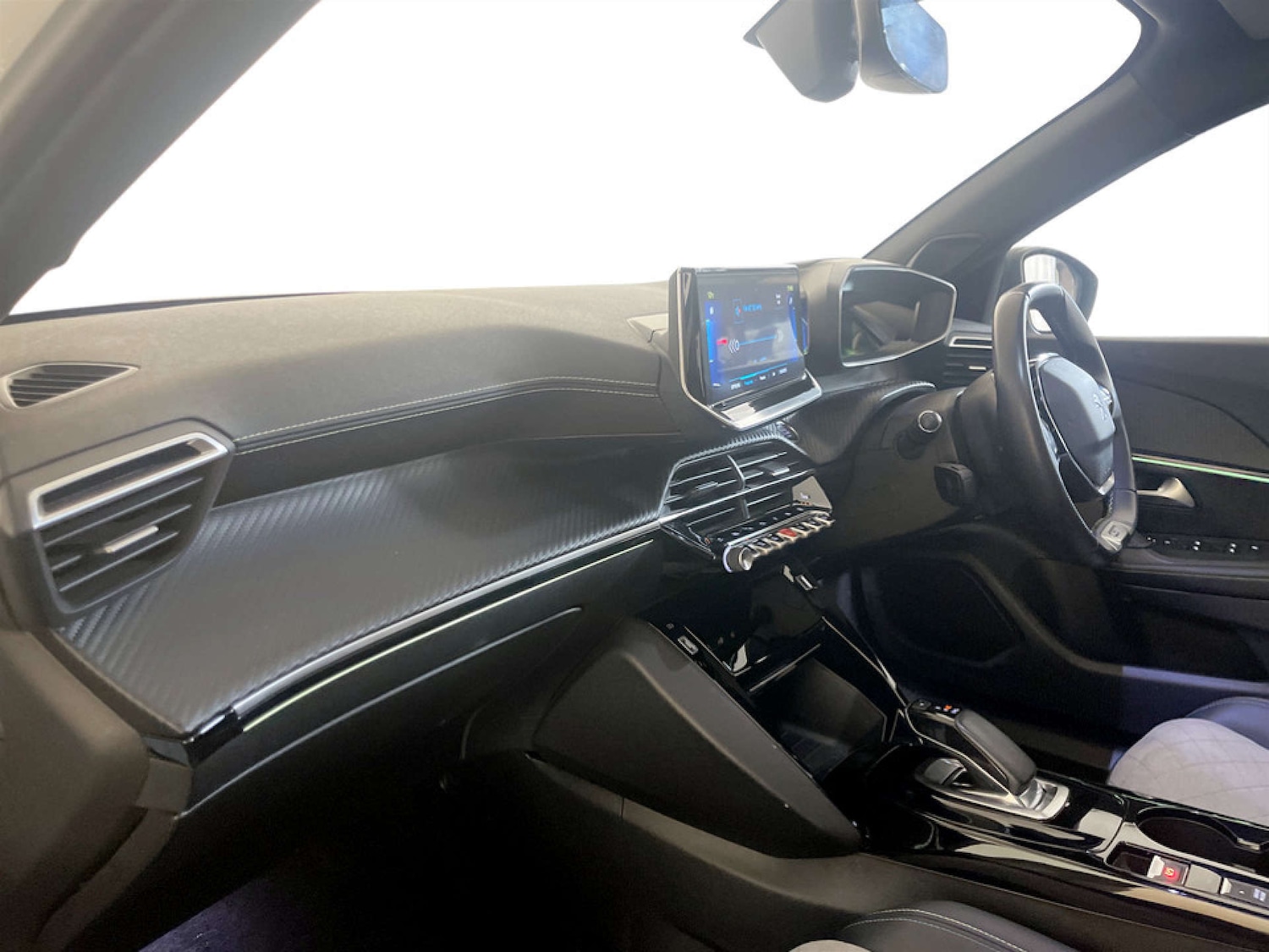 Used Peugeot 2008 2020 for sale - 77693702: Photo 12