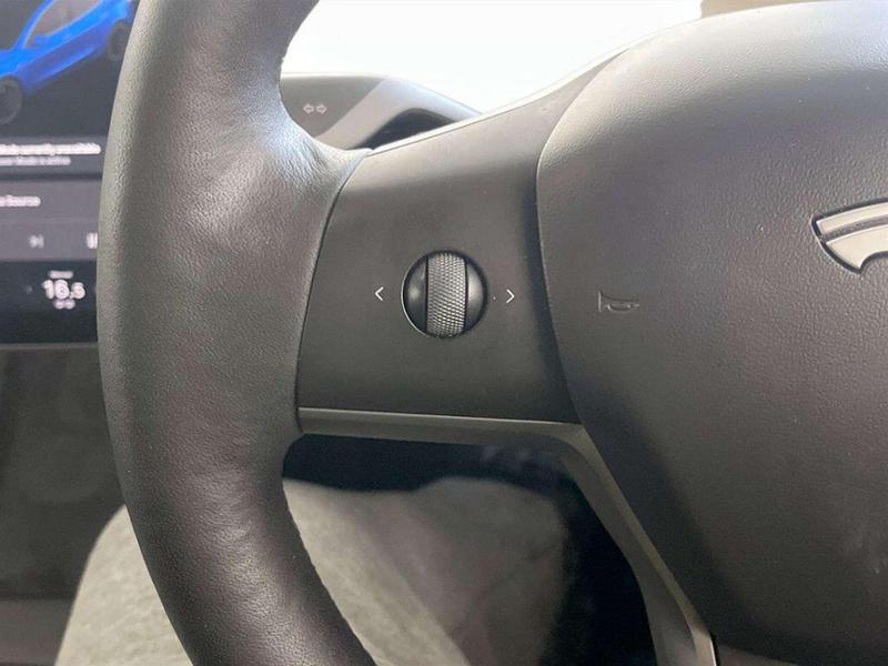 Used Tesla Model 3 2021 for sale - 76825880: Photo 17