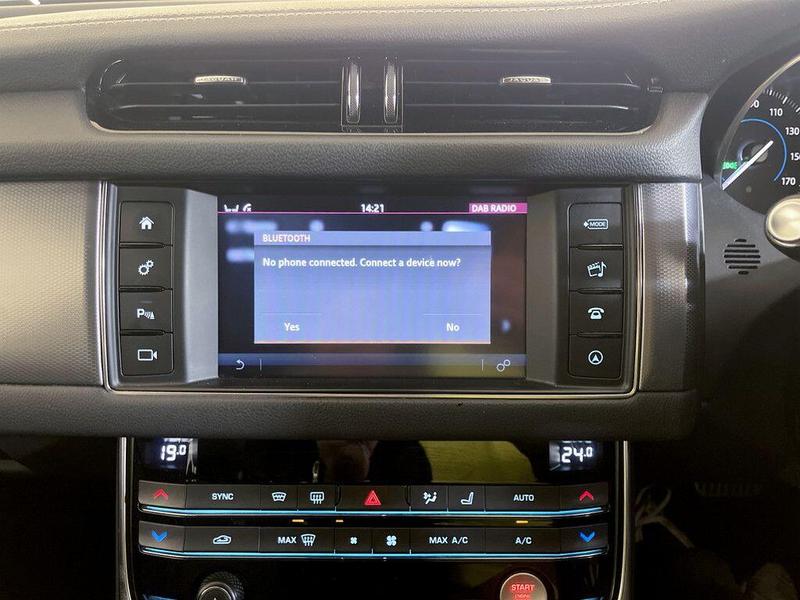 Used Jaguar XF 2018 for sale - 76776780: Photo 24