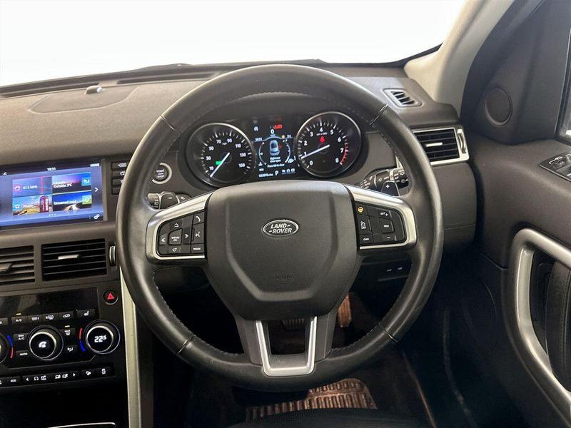 Used Land Rover Discovery Sport 2018 for sale - 76649744: Photo 17